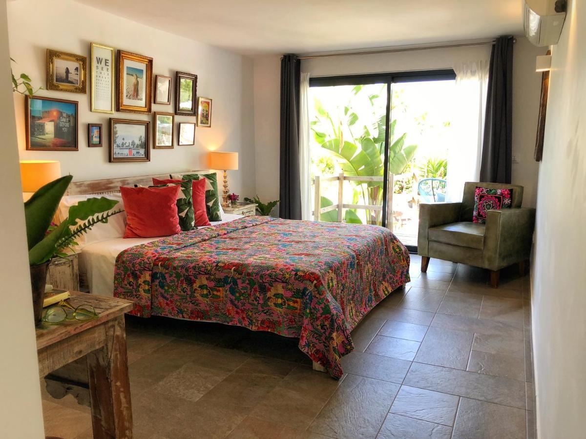 One Thousand Waves Bed & Breakfast Moraira Bagian luar foto